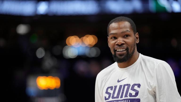 Kevin Durant debutará este miércoles en Charlotte, según los Suns