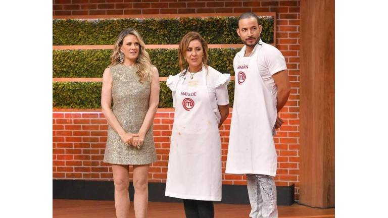 Germán Montero y Matilde junto a Rebecca de Alba.