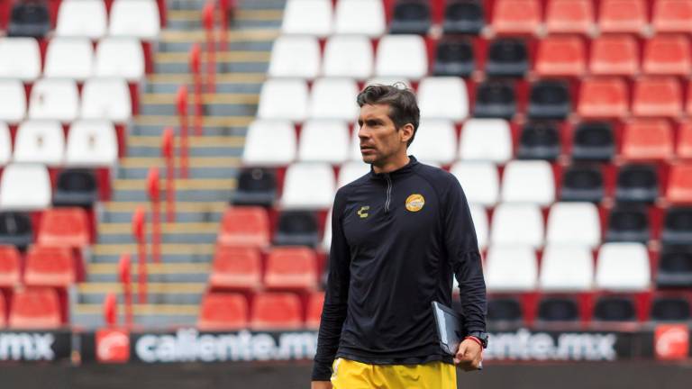 Cirilo Saucedo dejó de ser el entrenador de Dorados de Sinaloa.