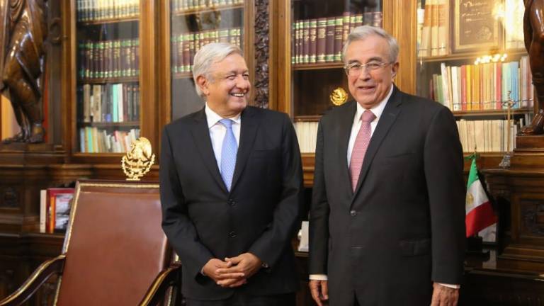 AMLO promete a Rocha Moya apoyo en su administración para obras como las presas Picachos y Santa María