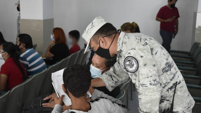 En Culiacán, continúa vacunación contra Covid para adolescentes de 12 a 17 años con comorbilidades