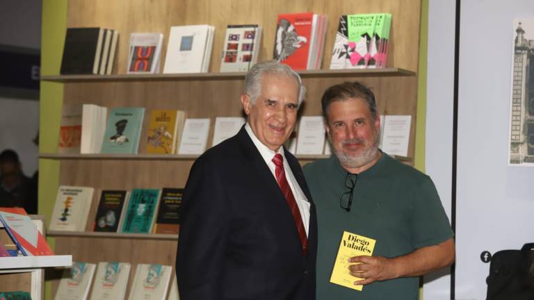 Diego Valadés presentó su libro Gobiernos de Coalición en América Latina, junto a Martín Gavica.