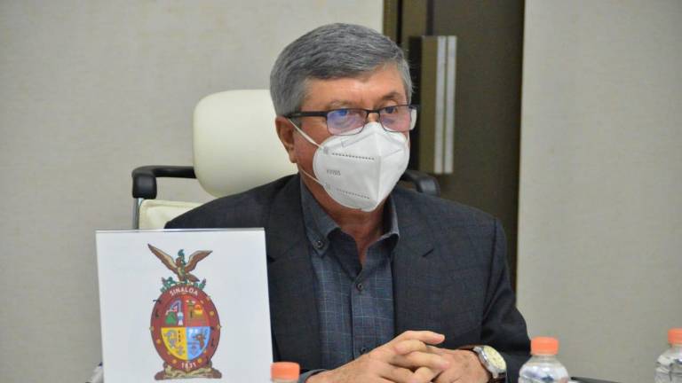 Efrén Encinas Torres, titular de Salud estatal.