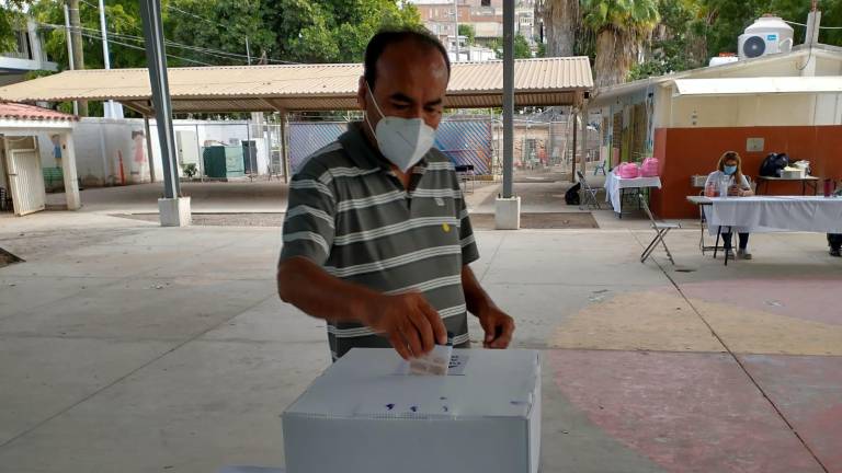 Participan casi 40 mil votantes en consulta para la planta de amoniaco en Topolobampo