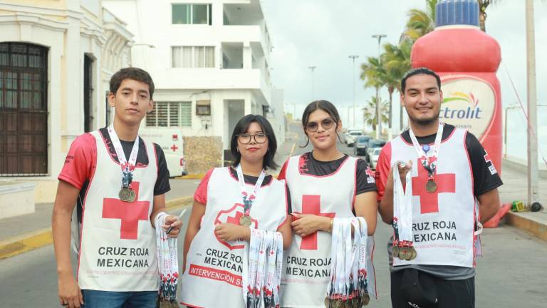 Alejandro Aguilar, Shelby Rayles, Angely Osorio y Martín Valenzuela.
