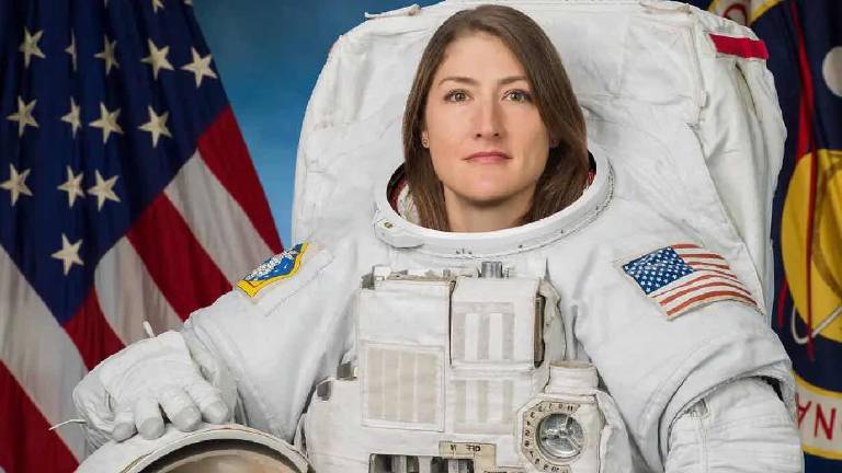 Christina Koch se convertirá en la primera mujer en orbitar la Luna.