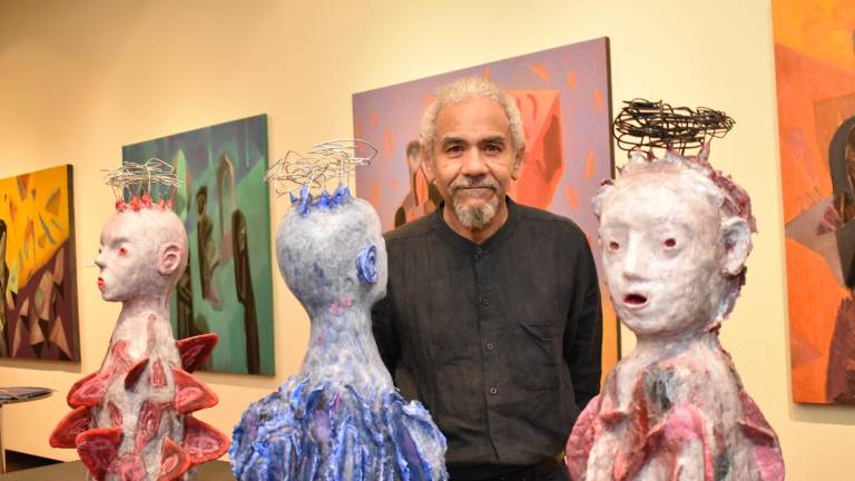 Alejandro Mojica presenta su exposición Algo a donde sea, en el Museo de Arte de Sinaloa.