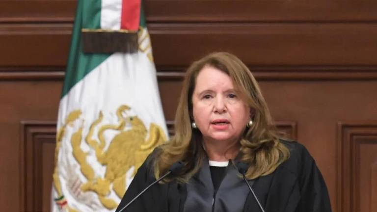 Loretta Ortiz Ahlf desechó por “notoria improcedencia” la controversia constitucional presentada por Santiago Creel Miranda.