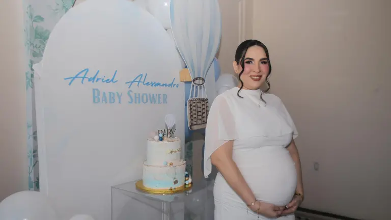 Selene Ochoa Sánchez comparte su felicidad ante la próxima llegada de Adriel Alessandro.