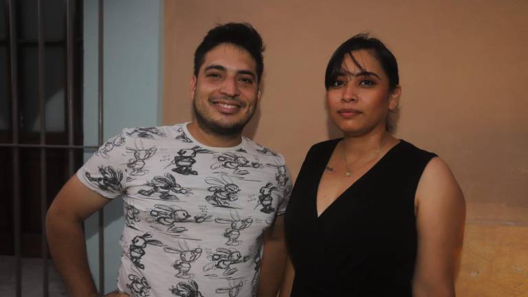 Jonathan Vizcarra y Lourdes Sotelo.