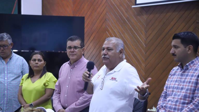 El Alcalde de Mazatlán se reunió con integrantes del Movimiento Amplio Social Sinaloense y de la Coordinadora Estatal por el Derecho a la Vivienda y Reserva Territorial.