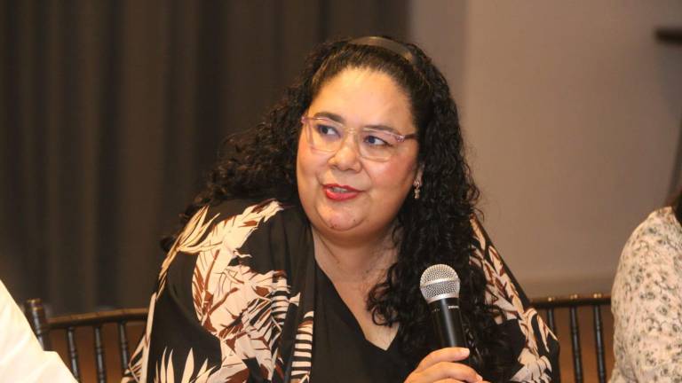 Jenny Judith Bernal Arellano, titular del Instituto para la Protección de Periodistas y Personas Defensoras de Derechos Humanos, exponen las condiciones en que trabajan dichos sectores en Sinaloa.