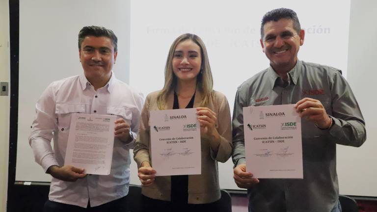 La firma del acuerdo estuvo encabezada por Fernando Durán Luque, Brenda Rocío García Félix y Armando Camacho Aguilar.