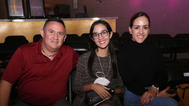 Miguel Ángel González, Fabiana González González y Carolina González Rosete.