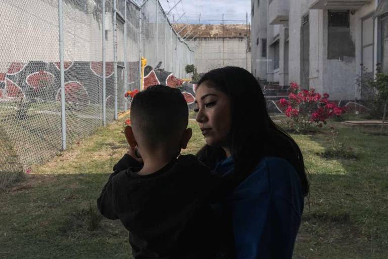 Organizaciones advierten que la edad no debe ser un criterio para separarlos de sus madres.