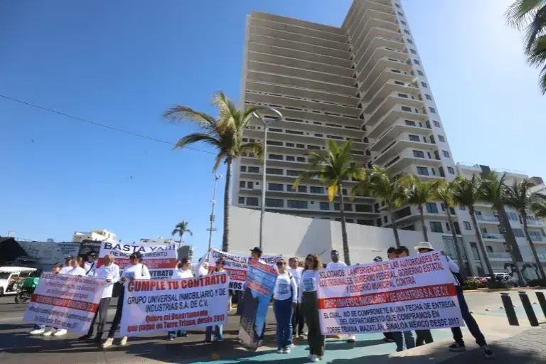 Denuncian por fraude a Grupo Universal inmobiliario de Torre Triana