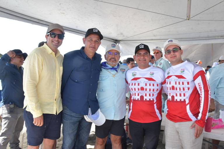 Disfrutan de sol, mar y buen ambiente en la ‘Ruta de la Ballena’ 2026