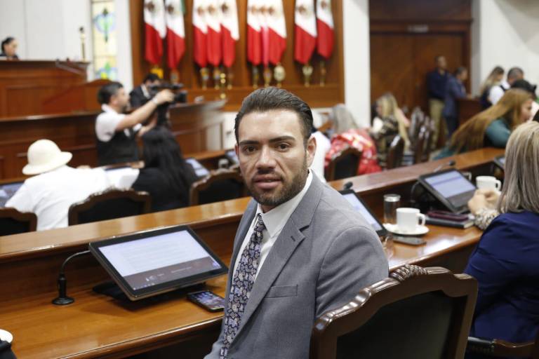 Suplente de Genaro García Castro, Diputado de Morena desaforado por presunta corrupción, es su primo