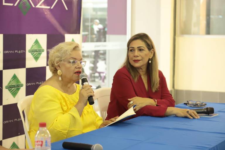 ‘Reflejos del yo’: tres voces femeninas que se miran en el espejo de la poesía