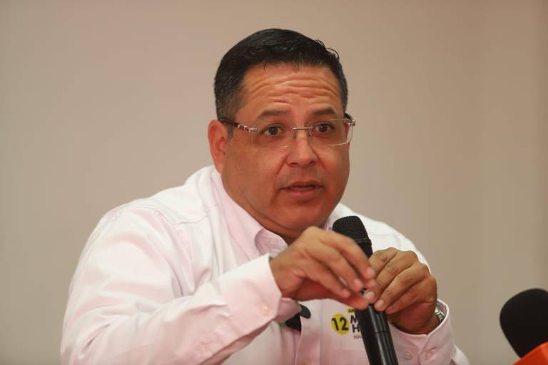 Manuel Hiram Rivera busca ser electo para continuar proyecto judicial en Mazatlán