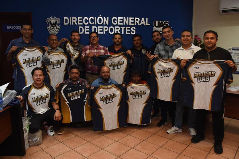 Águilas UAS Master recibe nuevos uniformes
