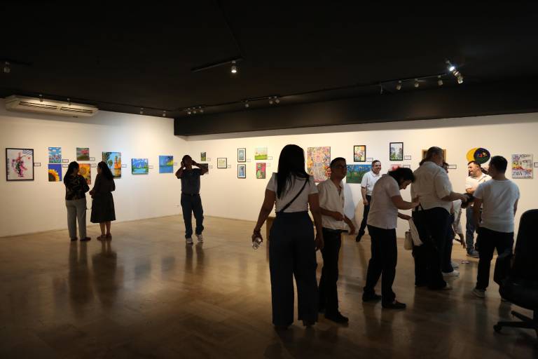 Alumnos de talleres de artes visuales exponen en la Galería Álvaro Blancarte