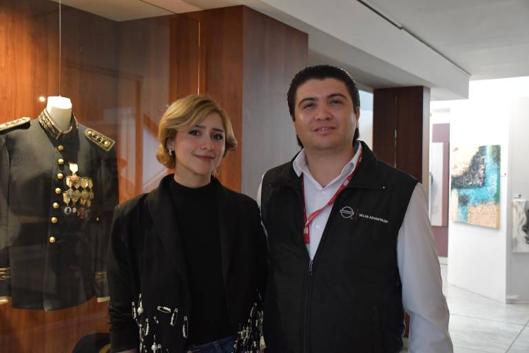 Exponen su arte en busca de la reconstrucción social