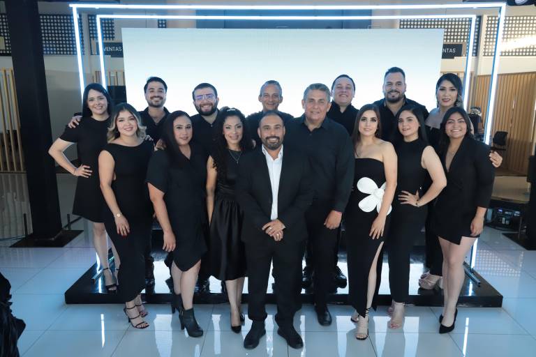 Presenta Changan sus nuevos modelos de autos híbridos en Mazatlán