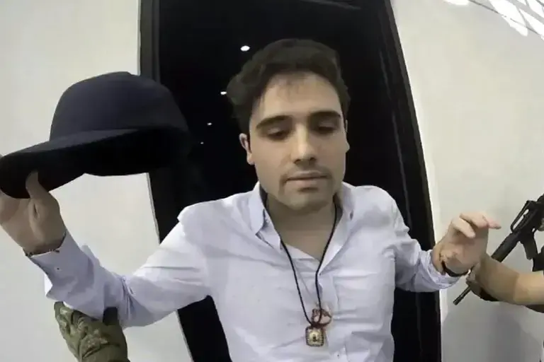 80 millones de dólares y colaborar como testigo, el acuerdo de Ovidio para evitar cadena perpetua