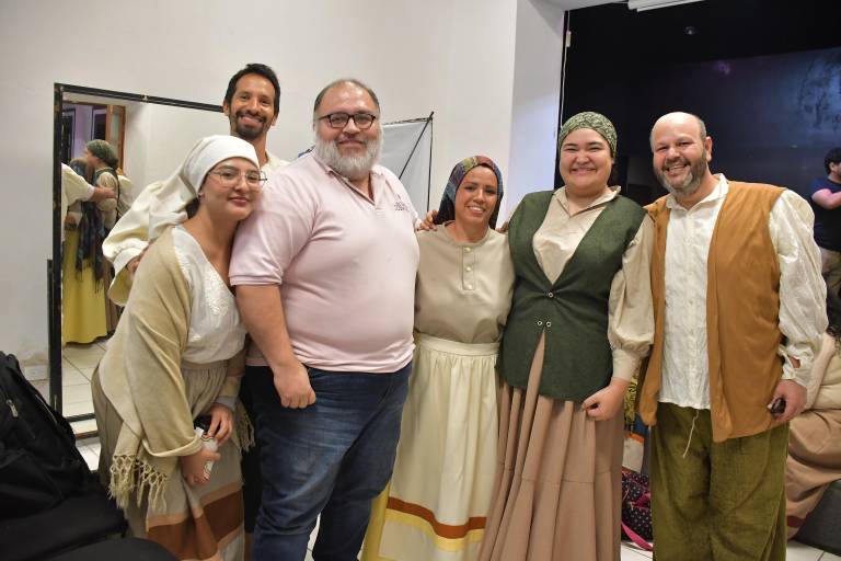 Comparten con ‘Amahl’ un mensaje de generosidad