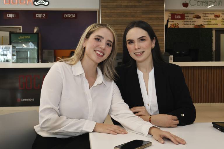 Realizan alumnos del Tecmilenio Culiacán la firma de títulos y grados académicos