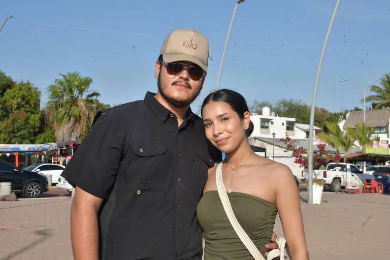 Disfrutan del Carnaval de Altata 2026 ‘Oleajes de Alegría’