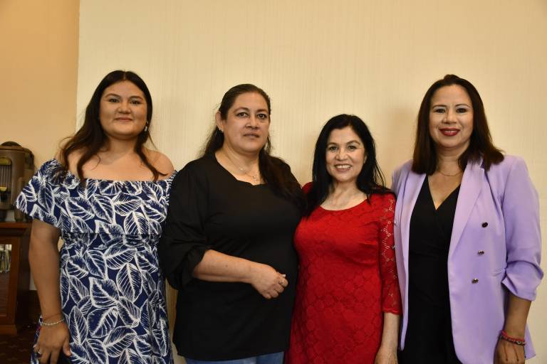 Reconocen trayectoria de la periodista Blanca Rosa Peinado