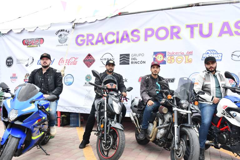 Disfrutan de la segunda edición del Festival del Ostión en Altata