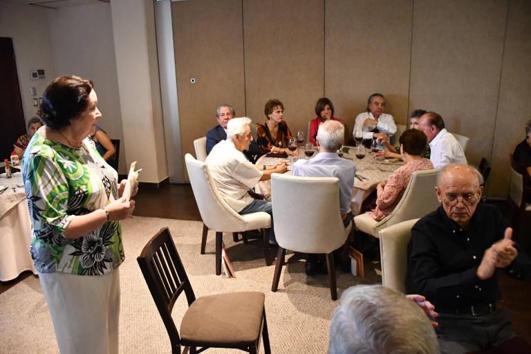 Disfrutan de ameno reencuentro la generación 1955 de la secundaria de la UAS