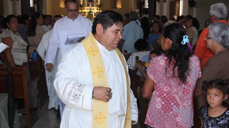 El sacerdote recordó que su camino incluyó pruebas de salud y un segundo ingreso al seminario, pero destacó que el llamado divino es imborrable.