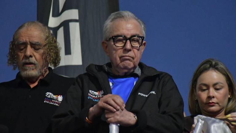 Rubén Rocha Moya quiere futbol profesional en Sinaloa.