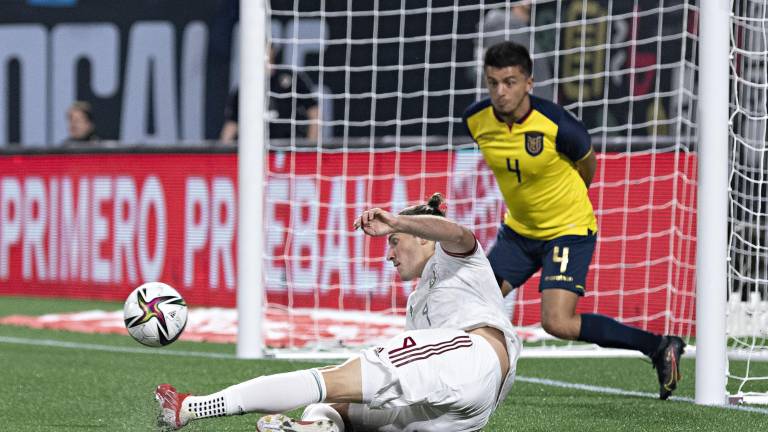 México pierde ante Ecuador en duelo amistoso