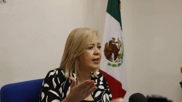 Martha Reyes advierte sobre el impacto psicológico y económico expansivo de los despojos.