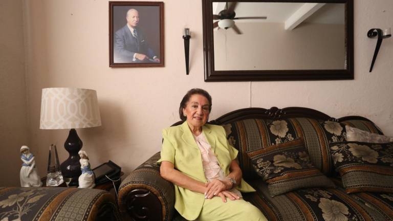 María Graciela Toledo García de la Cadena tiene más de cuatro décadas como voluntaria de Cruz Roja.