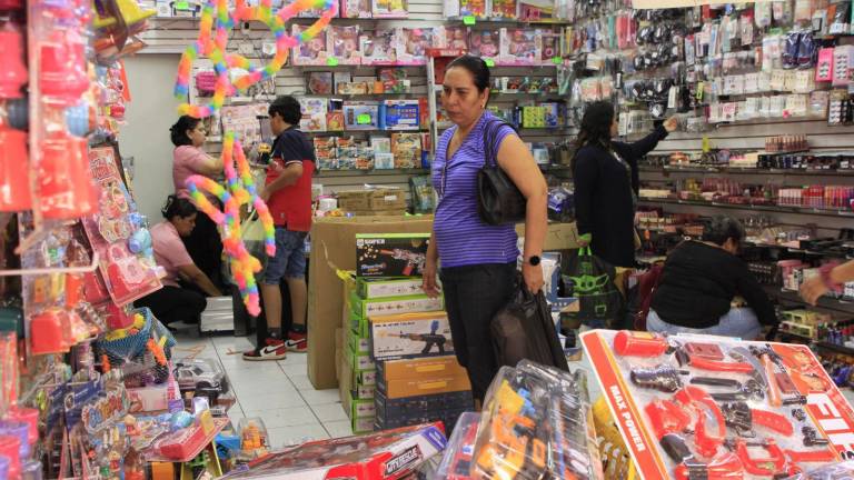 Reportan comerciantes del Centro de Culiacán bajas ventas en temporada navideña