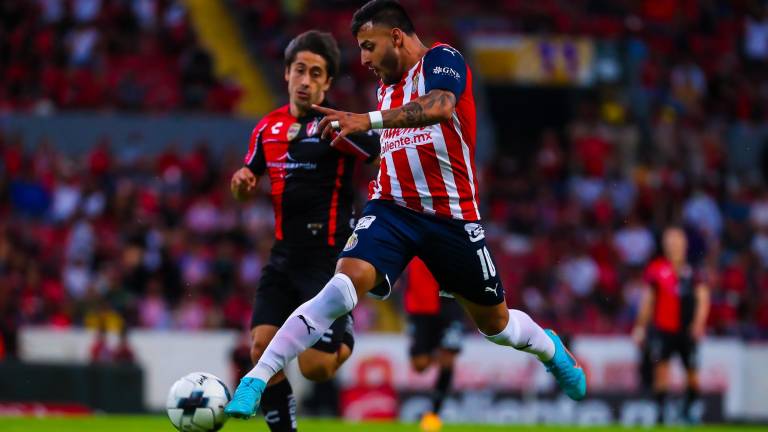 Atlas rescata agónico empate ante Chivas