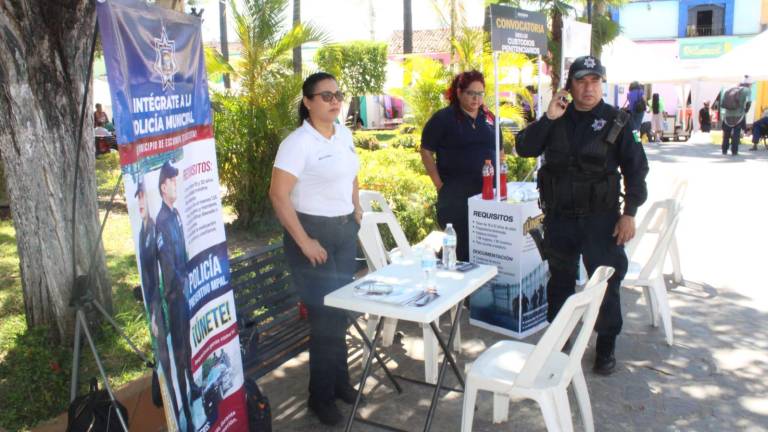 Los elementor hicieron sondeos para puesreclutar a algunos aspirantes a las corporaciones.