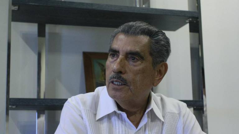 Titular de la Comisión Nacional para la Mejora Continua de la Educación Florentino Castro López