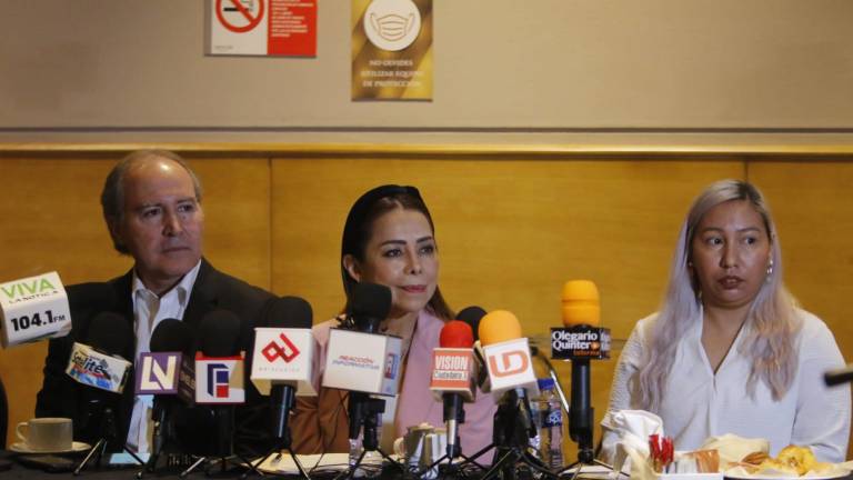 La Senadora Josefina Vázquez Mota ofrece una conferencia de prensa en Culiacán sobre las próximas elecciones.