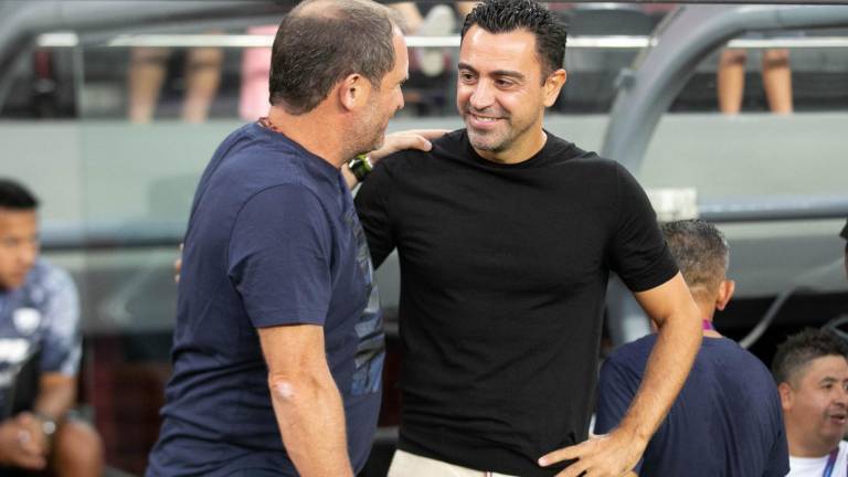 Andrés Lillini charló con Xavi previo al encuentro entre Pumas y Barcelona, el pasado domingo.