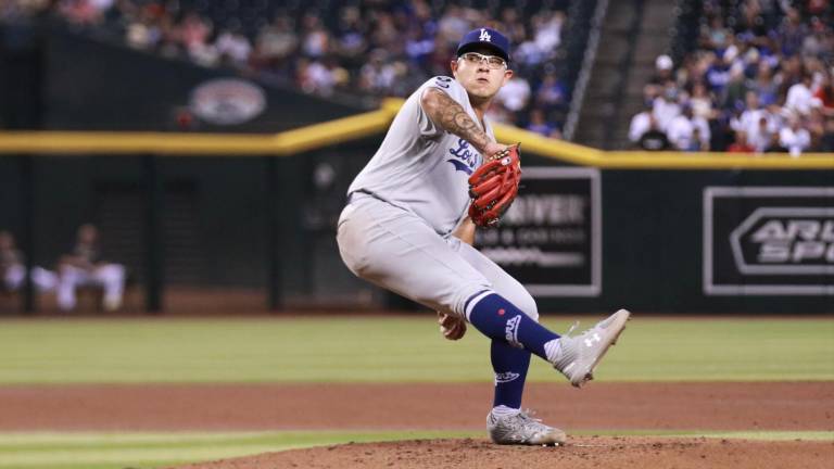 Julio Urías logró su victoria 19 de la temporada para los Dodgers de Los Ángeles.