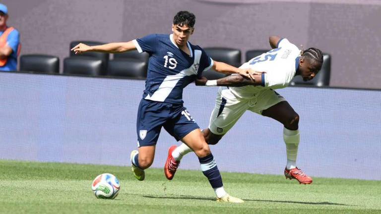 Ecuador se impone 3-0 a Guatemala.