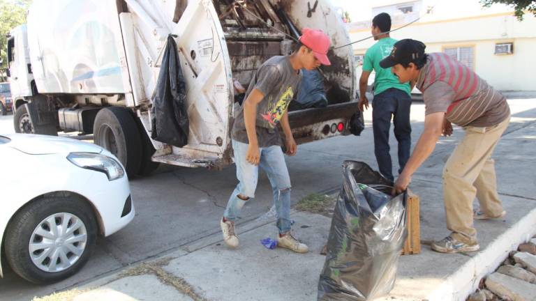 Buscará Gobierno de Mazatlán eficientizar al 100 por ciento la recolección de basura.