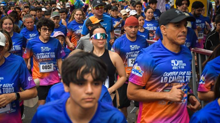 Miles de sinaloenses se sumaron a la carrera para apoyar a Ganac.